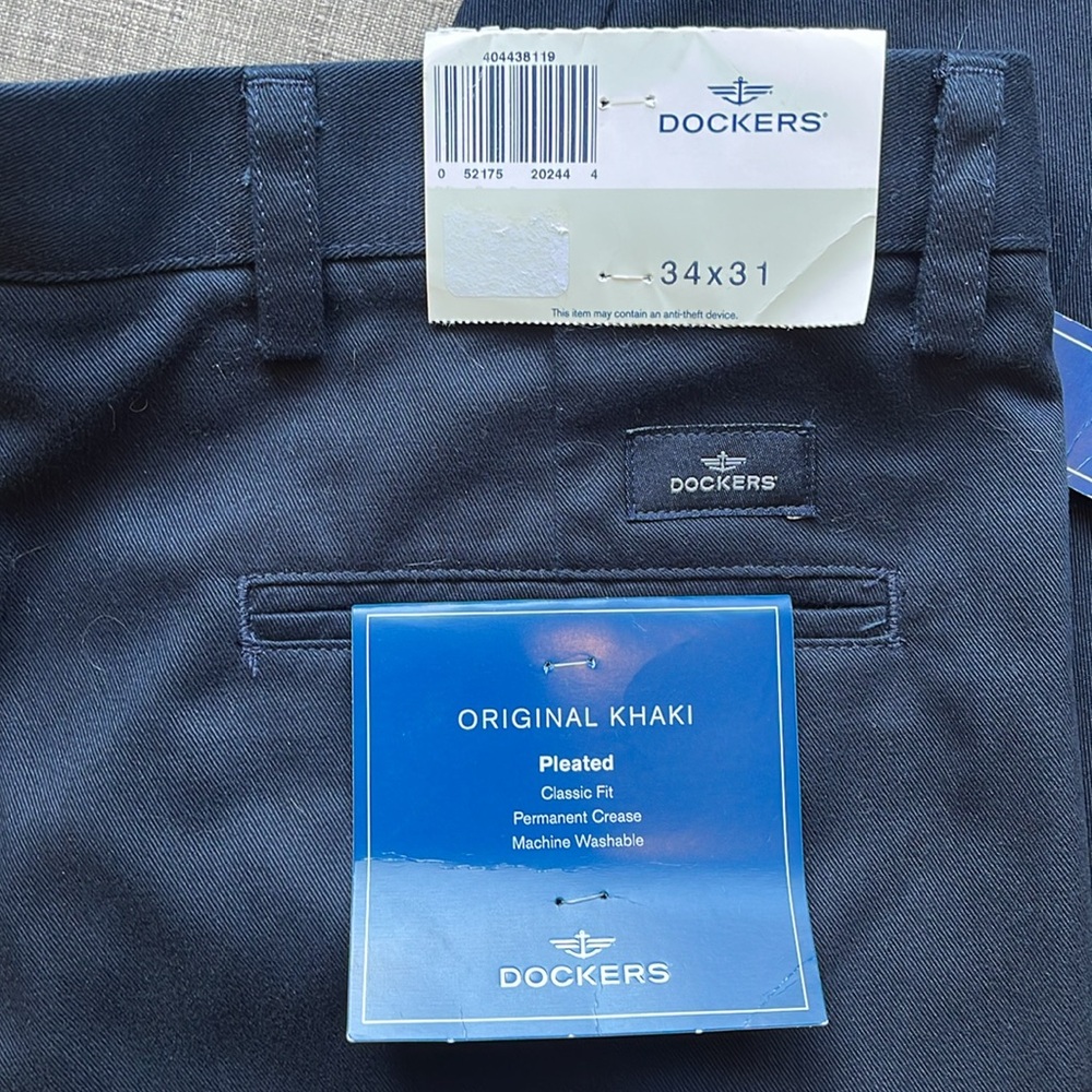 Dockers Original Khaki Pleated Pants Navy Blue 34x31 NWT - Picture 8 of 10